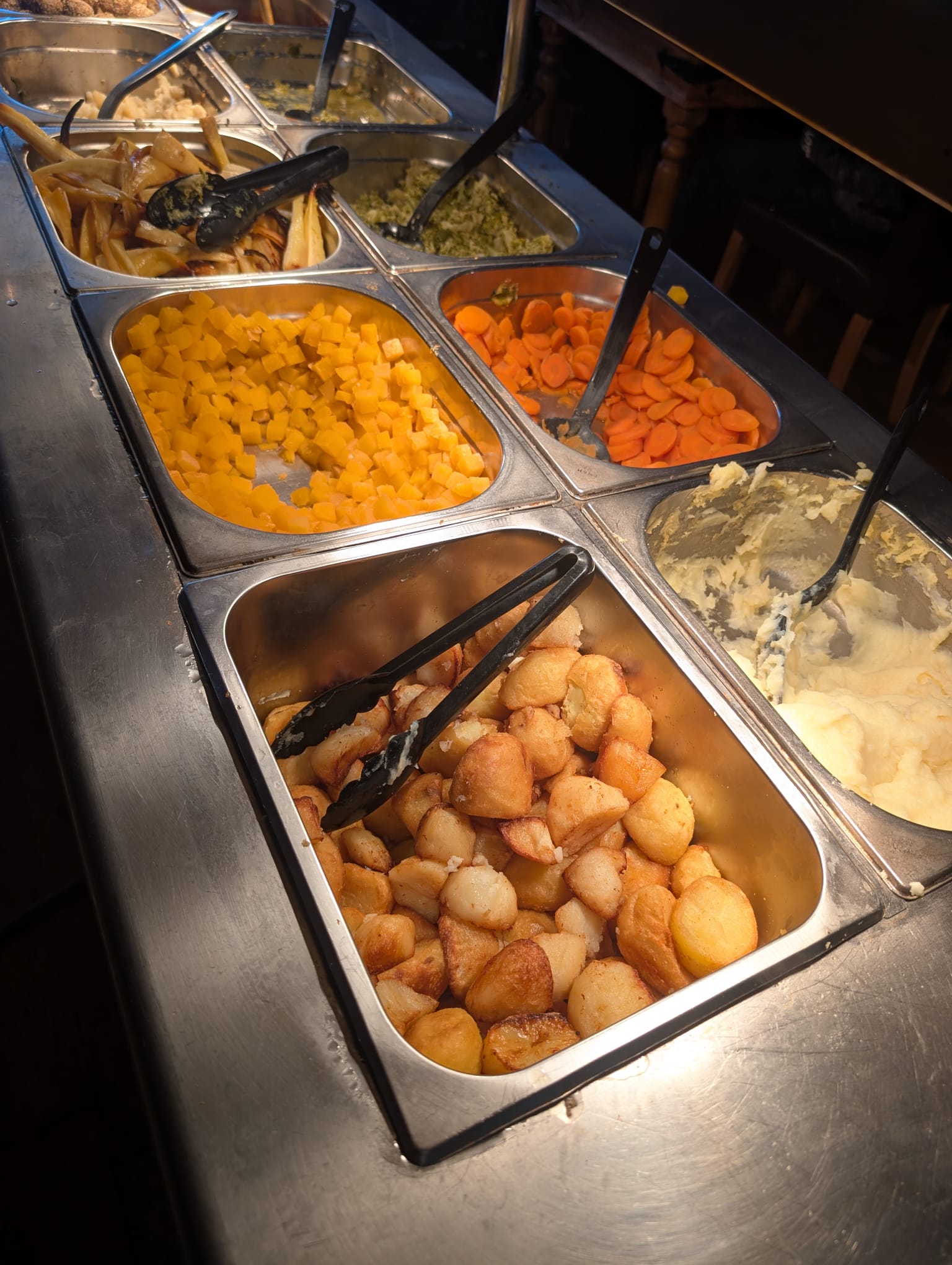 Sunday carvery serving station