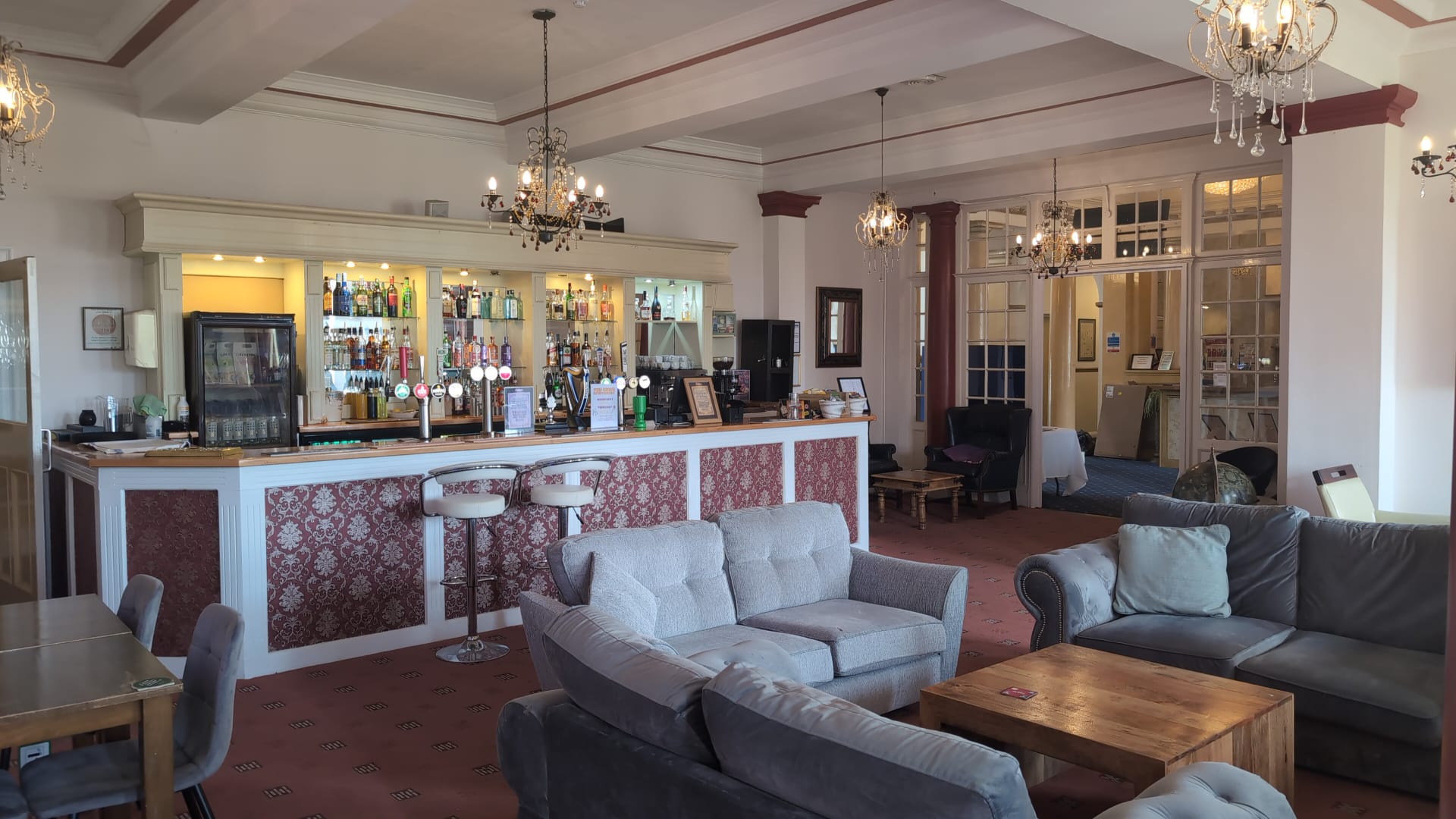 The Colonial Lounge bar