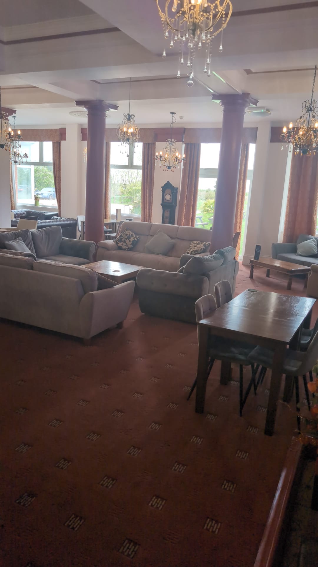 Colonial Lounge seating area