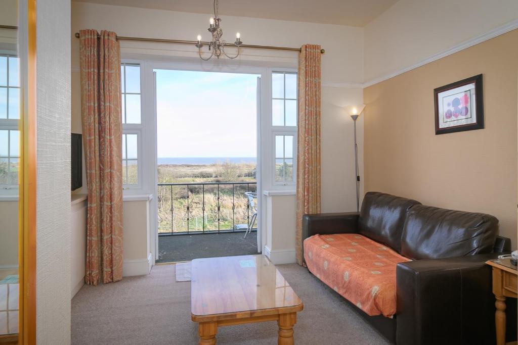 Private lounge with seaview
